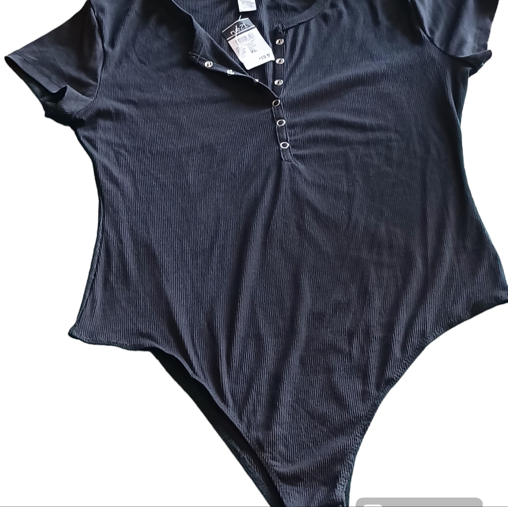 Womens Black Short Sleeved